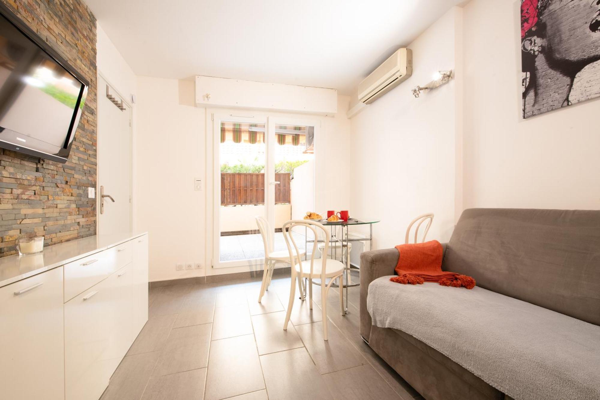 Le Victoria, Centre Ville , Plage Et Parking Gratuit Sainte-Maxime Exterior photo